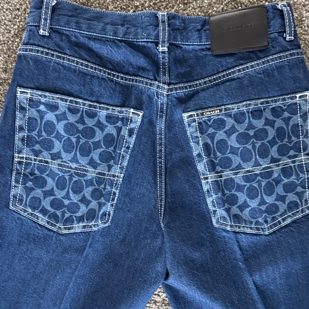 💙😍Coach Dark Blue Straight Leg Jeans 👖 unisex size28 - Picture 3 of 16